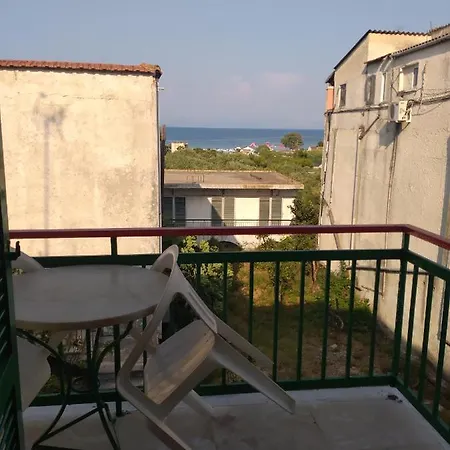 Jimmy's Ξενοδοχείο με διαμερίσματα 4*